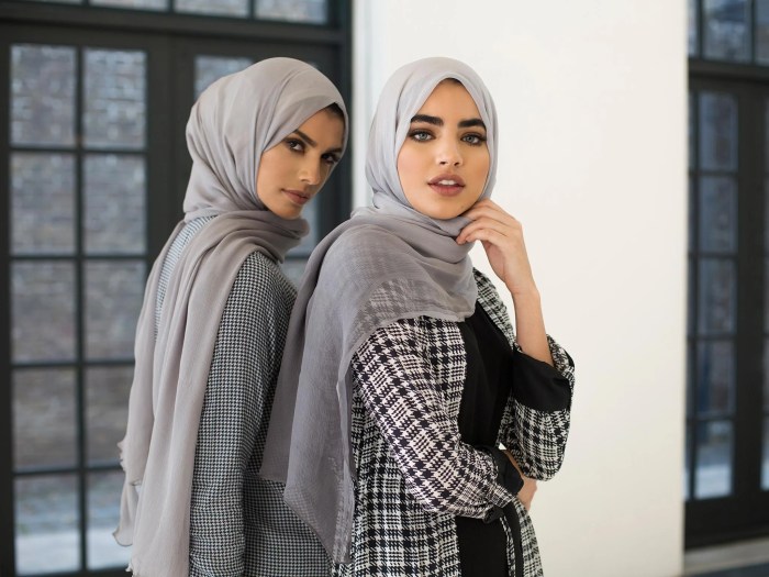 Modest clothing for women